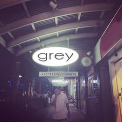 灰grey